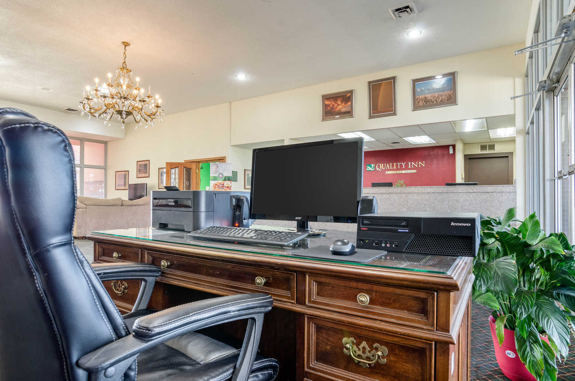 Colby Inn And Suites Facilities photo